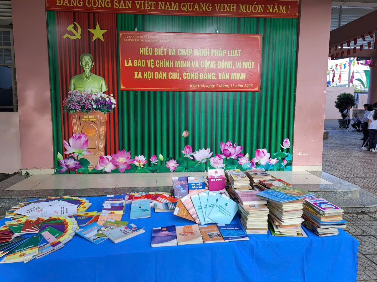 Trường THCS Lê Quý Đôn Hưởng ứng ngày pháp luật nước Cộng hòa xã hội chủ nghĩa Việt Nam năm 2025